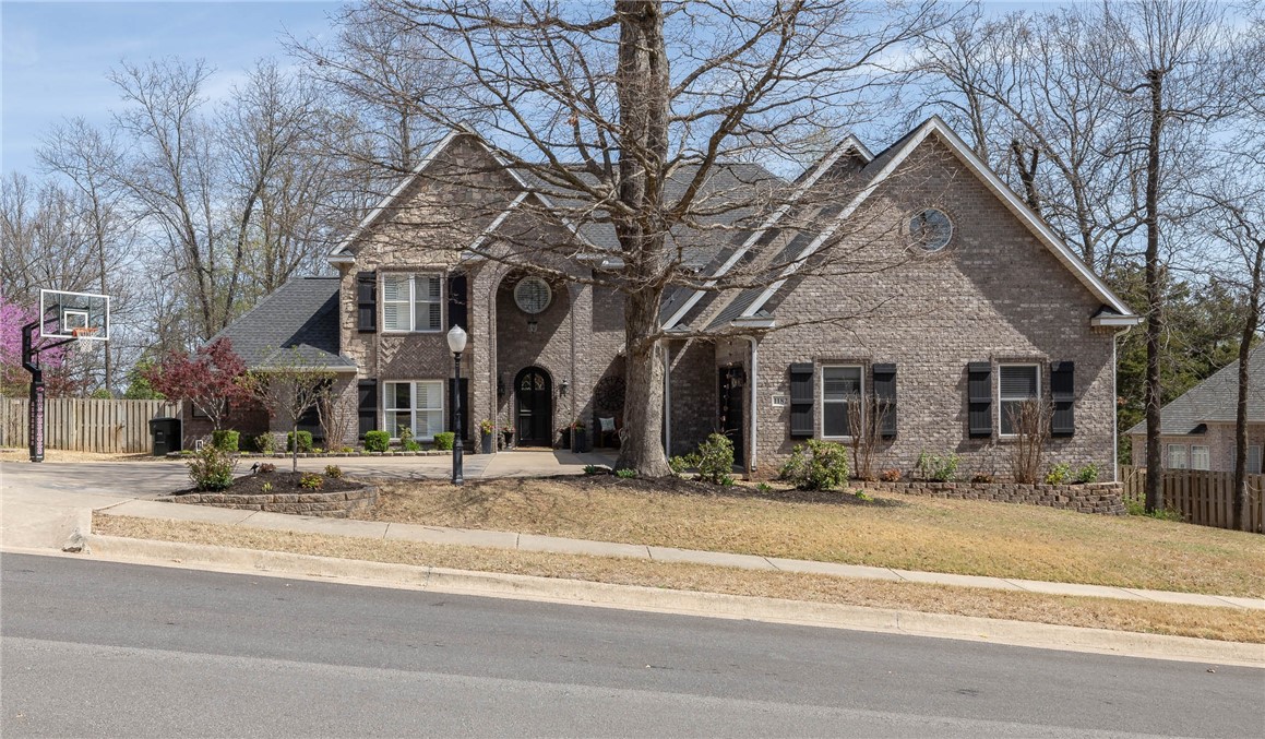 Beautiful home with a ton of character in East Fayettevilleās Summersby S/D!!! 4,334 heated sq ft offers 5 bedrooms, 4 full and 2 half bathrooms, oversized eat in kitchen, formal dining, 2 story living room, bonus room, exercise room, and separate laundry. Amenities include plantation shutters, 5 burner gas range, double ovens, walk in pantry, wet bar, tons of cabinetry, hardwood floors, vaulted ceilings, walk in closets, perfect backyard with great outdoor living, fully fenced back yard, 3 car side load garage. Updates include Roof in 2020, two 75-gallon hot water heaters 2020, and HVAC 2021. This neighborhood is close to shopping and restaurants and zoned for Root Elementary School.