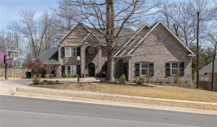 Beautiful home with a ton of character in East Fayetteville’s Summersby S/D!!!  4,334 heated sq ft offers 5 bedrooms, 4 full and 2 half bathrooms, oversized eat in kitchen, formal dining, 2 story living room, bonus room, exercise room, and separate laundry.  Amenities include plantation shutters, 5 burner gas range, double ovens, walk in pantry, wet bar, tons of cabinetry, hardwood floors, vaulted ceilings, walk in closets, perfect backyard with great outdoor living, fully fenced back yard, 3 car side load garage.  Updates include Roof in 2020, two 75-gallon hot water heaters 2020, and HVAC 2021.  This neighborhood is close to shopping and restaurants and zoned for Root Elementary School.