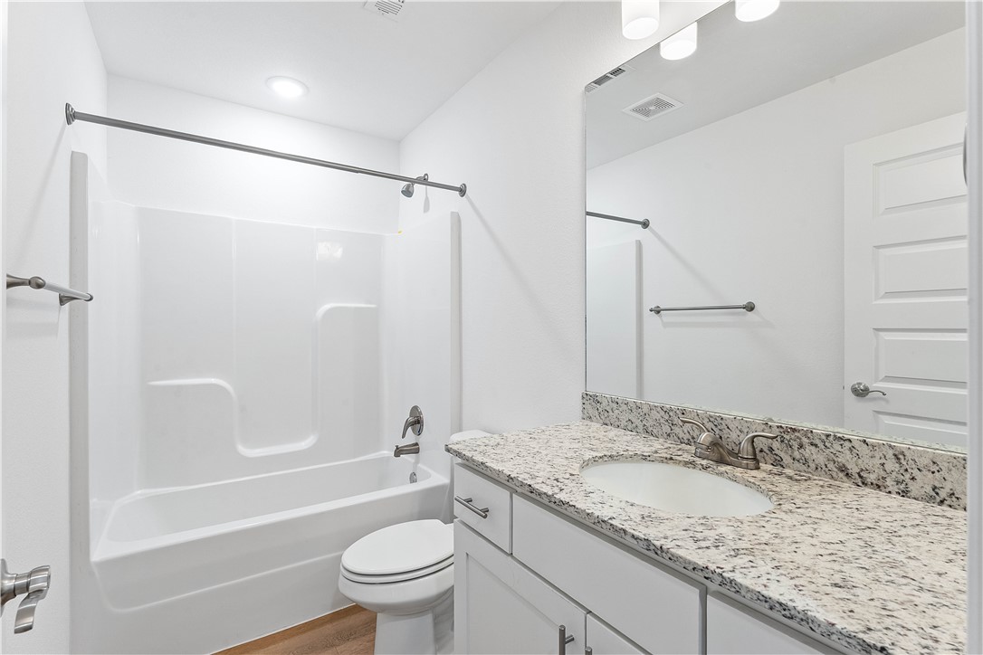 NASH CROSSING 1 & 2 - Residential Lease