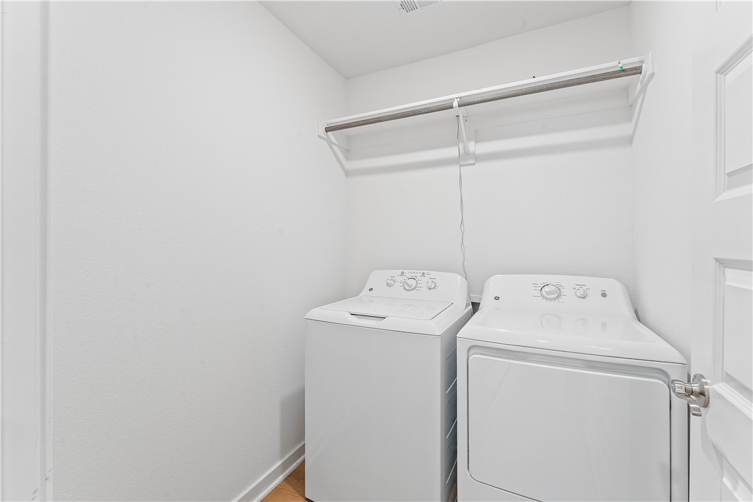 NASH CROSSING 1 & 2 - Residential Lease