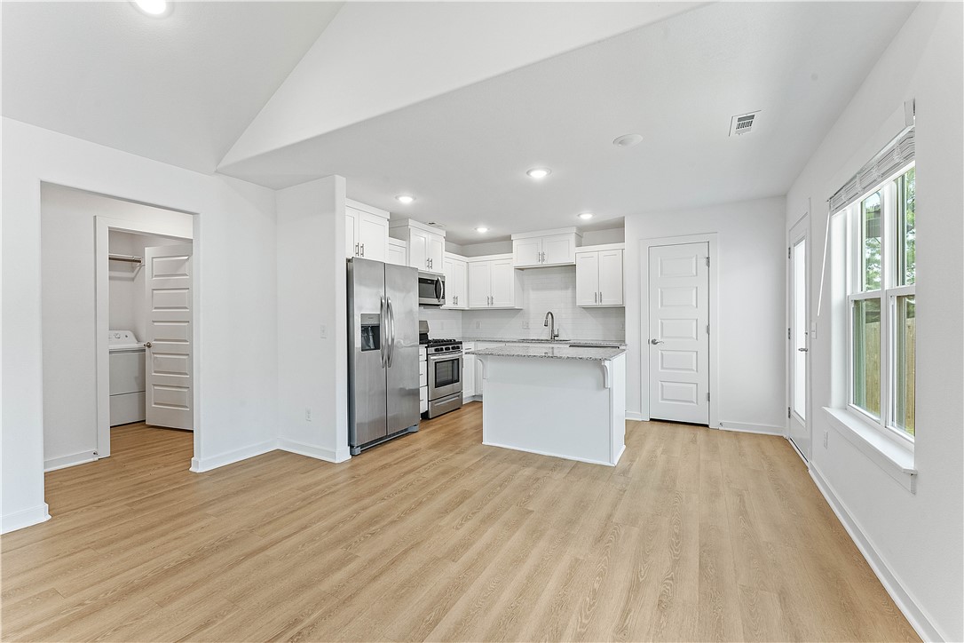 NASH CROSSING 1 & 2 - Residential Lease