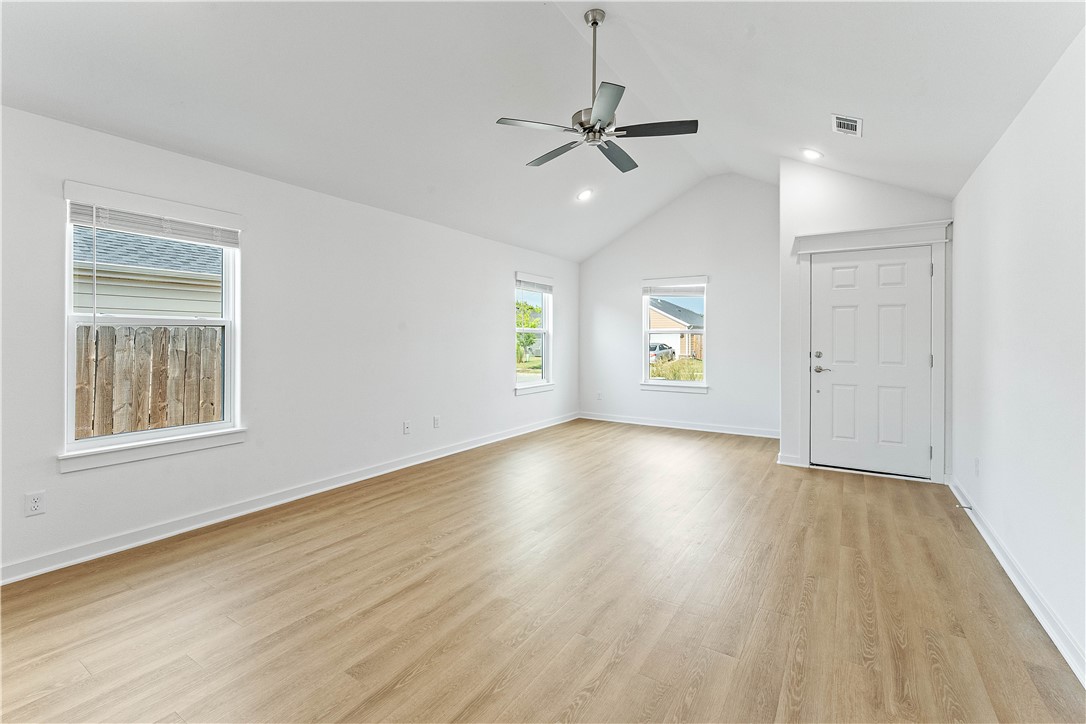 NASH CROSSING 1 & 2 - Residential Lease