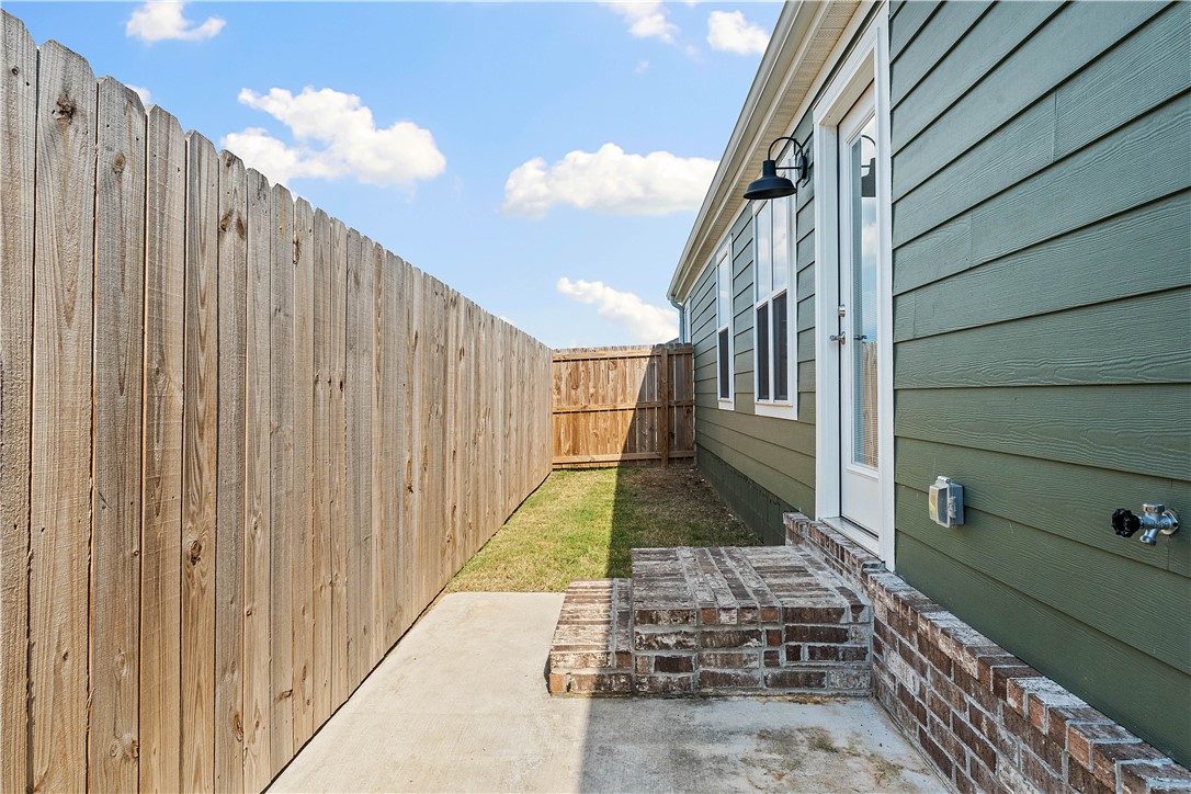 NASH CROSSING 1 & 2 - Residential Lease