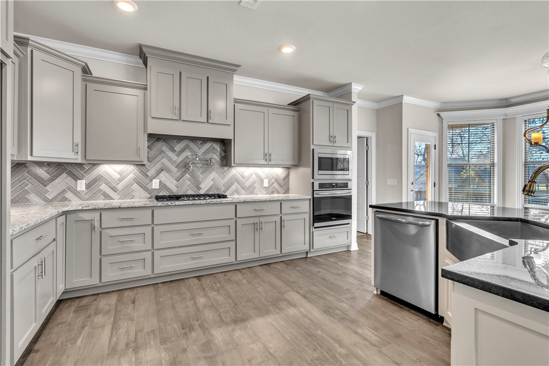 Elmdale Lake Estates - Residential