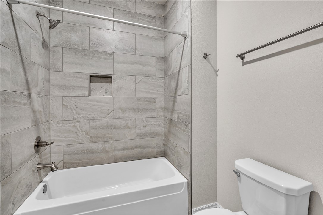 Elmdale Lake Estates - Residential