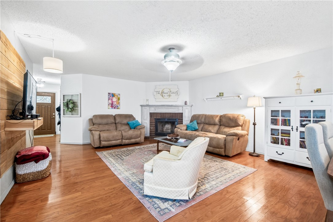 Ranch Plaza Rogers - Residential