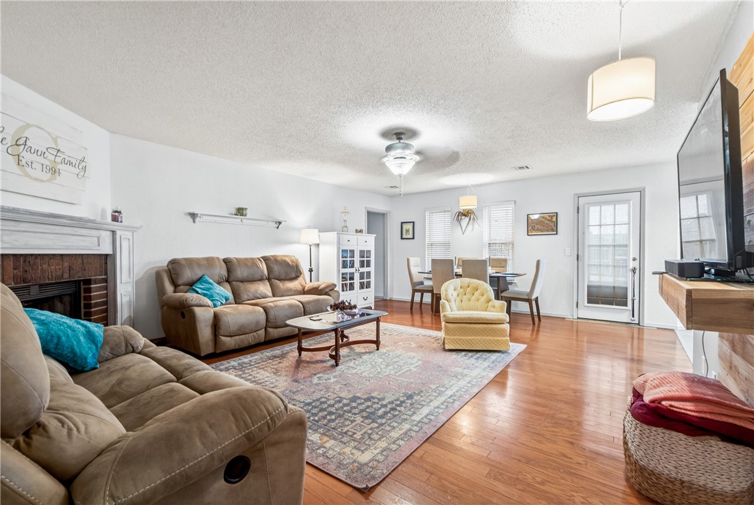 Ranch Plaza Rogers - Residential