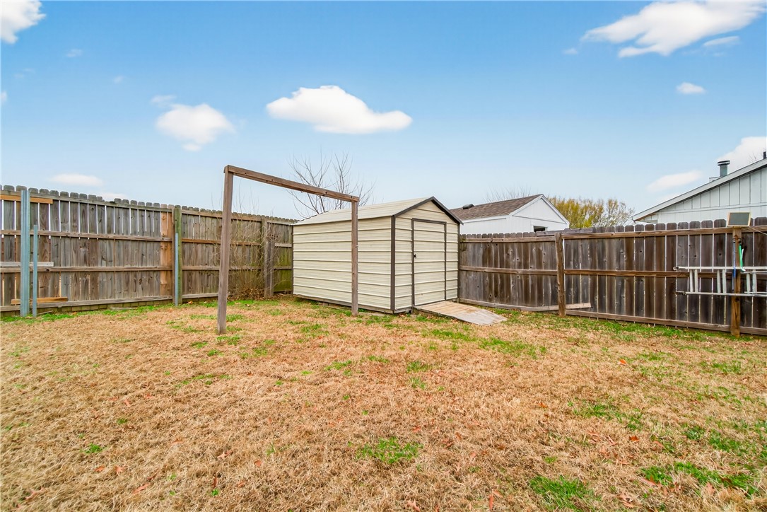 Ranch Plaza Rogers - Residential