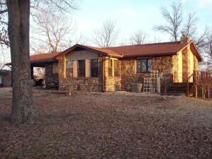 Cute home and a beautiful setting!Spacious home with everything you need to call home and enjoy the outdoors.