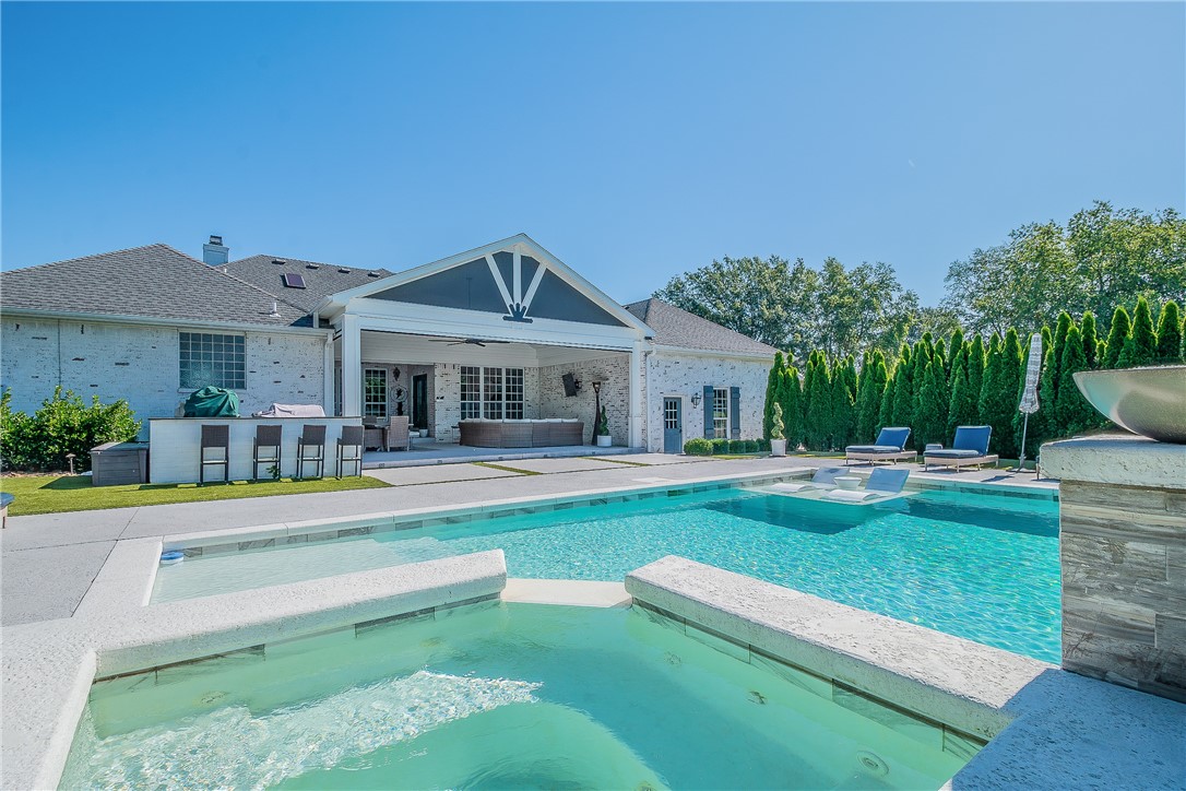 Pinnacle Sub Ph 1, The Rogers - Residential