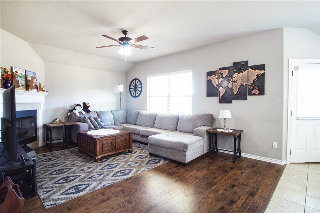 Kerelaw Castle Bentonville - Residential