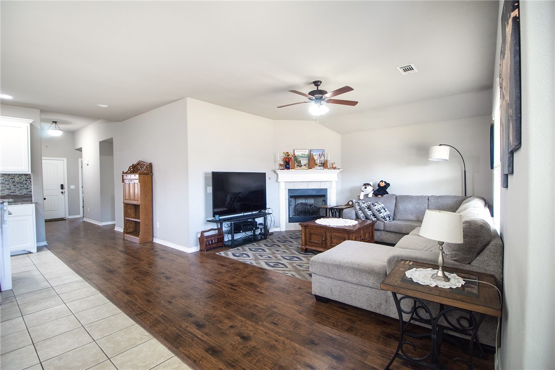 Kerelaw Castle Bentonville - Residential