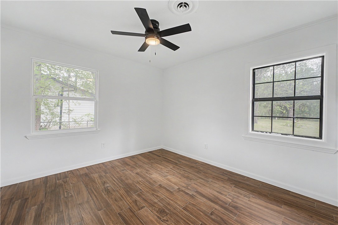 Dixieland Village 1st Add Rogers - Residential