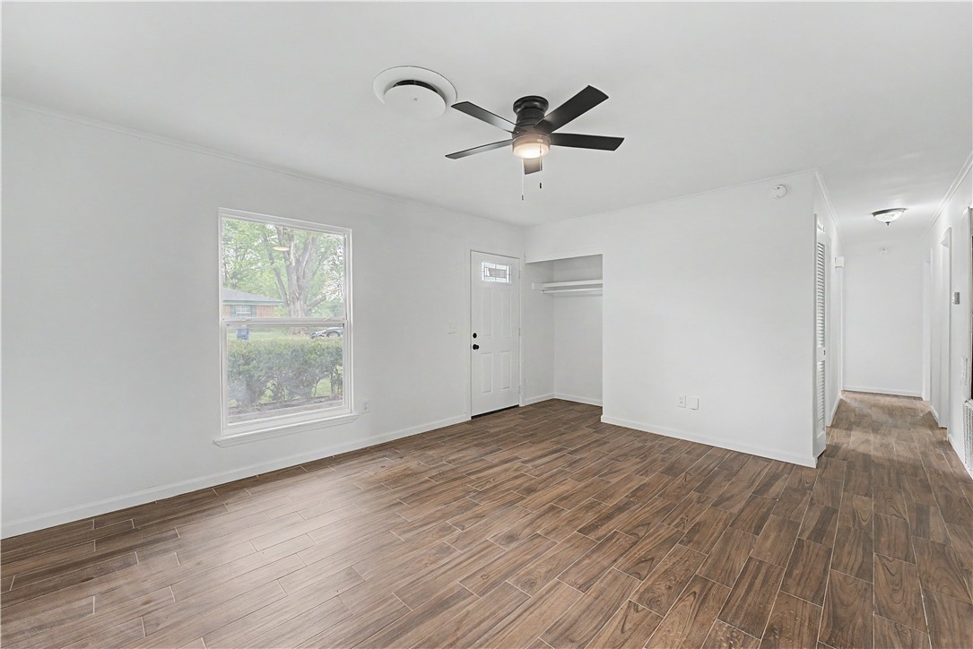 Dixieland Village 1st Add Rogers - Residential