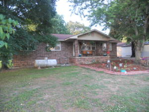 3BR 1.5BA home with office located on pavement in the Valley Springs School District. Large level lot with views of the mountains to the west. Large outbuilding for storage and work area. Home has been recently remodeled and shows great, central air unit 1 year old, roof 3 years old. Move in ready home, come take a look.