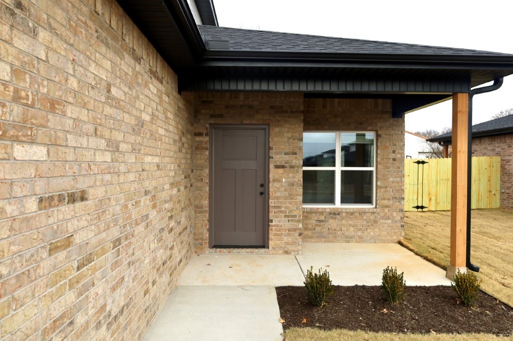 DAISY ROAD DUPLEXES-CENTERTON - Residential Lease