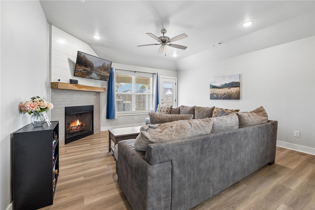 Snyder Grove Sub Ph 2 3 4 - Residential