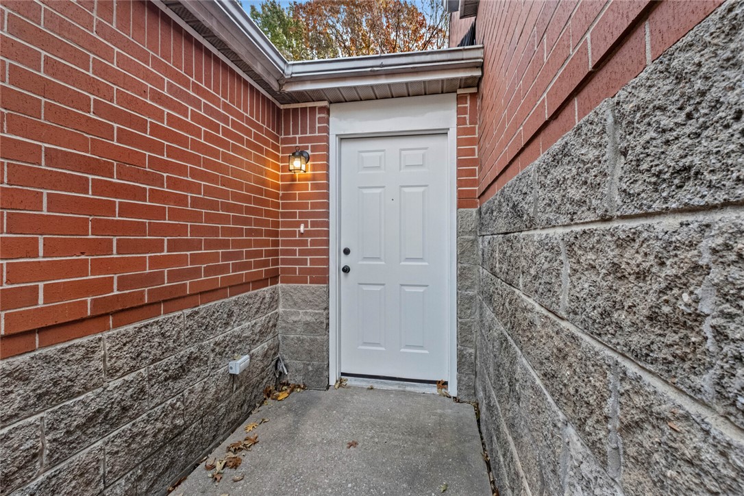 Royal Oaks Estates - Residential Lease
