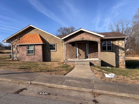 Photo of 301 W Hill Street, Alpena, AR 72611 (MLS # 1335049)