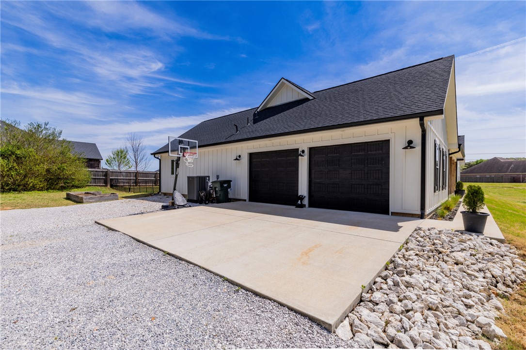 19-16-29 - Residential