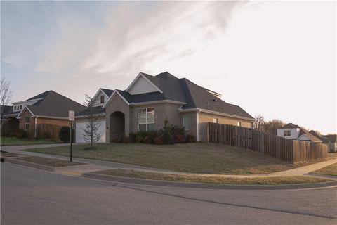 Photo of 2788 N Grey Squirrel Drive, Fayetteville, AR 72704 (MLS # 1340406)