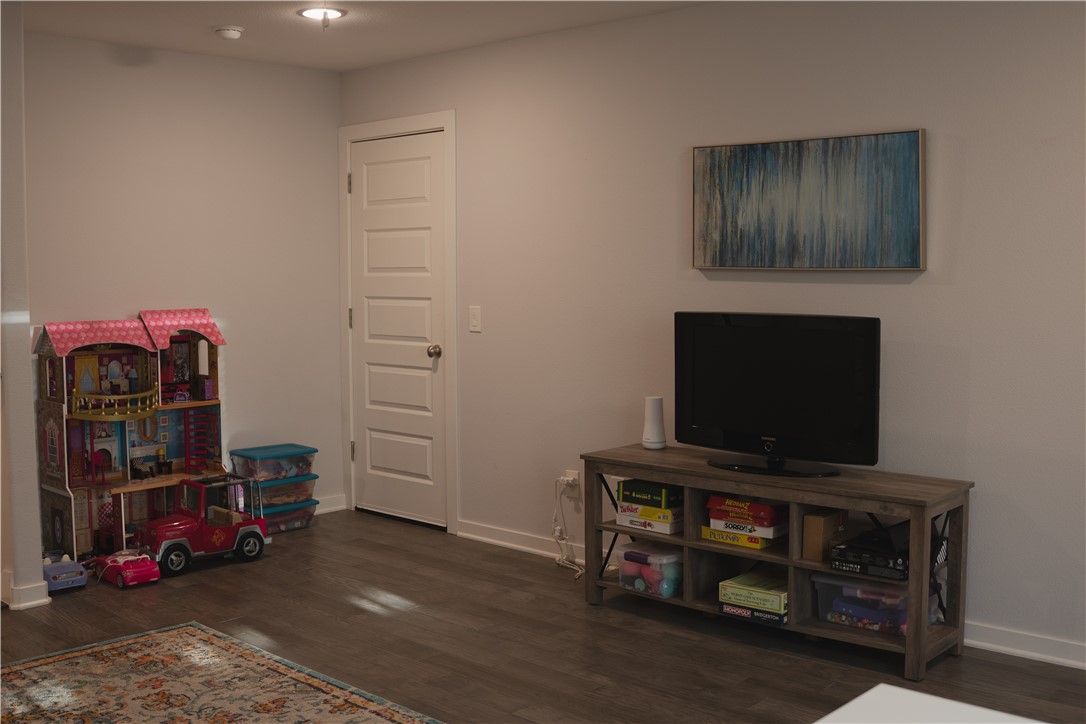 Hughmount Village - Residential