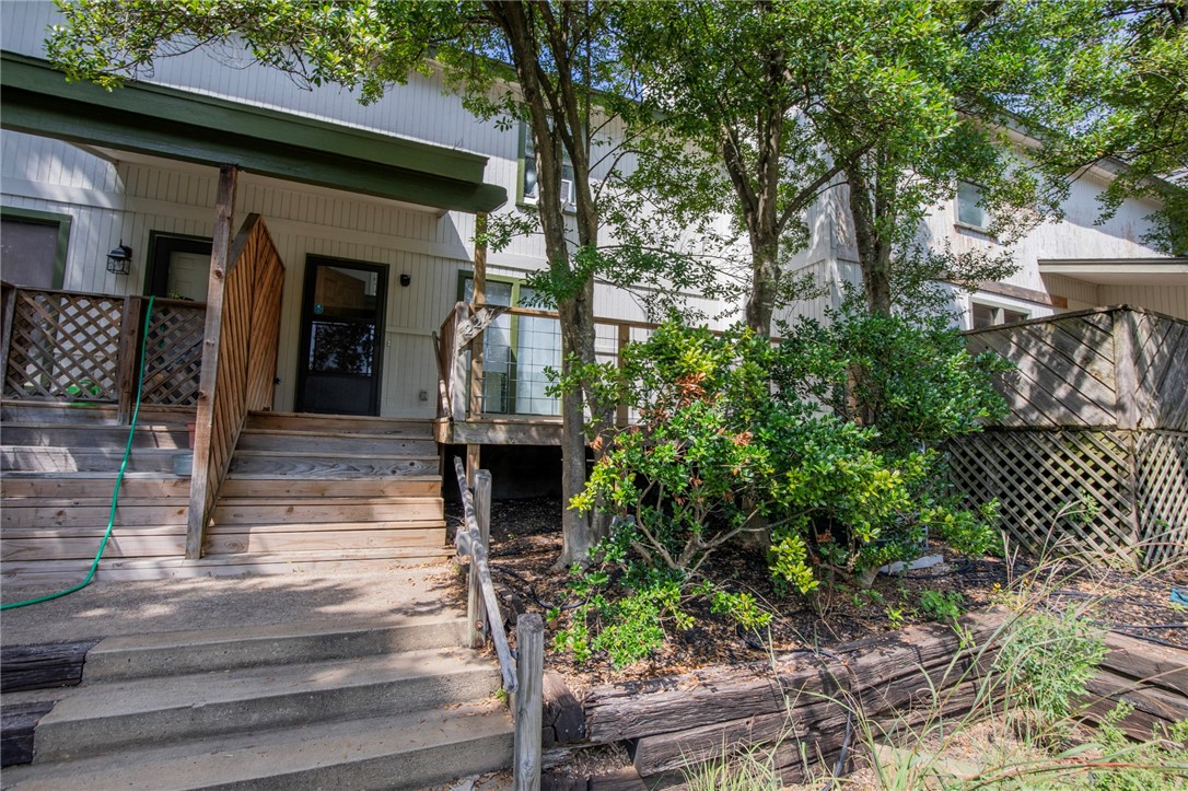 Welcome to this beautifully updated 2-bed, 1.5-bath townhome offering 1,408 sq ft of comfortable living. The home features modern finishes, updated appliances, a cozy fireplace, private deck, and in-unit washer and dryer. A covered two-car carport adds convenience. Located in the heart of Fayetteville, you'll enjoy quick access to shopping, dining, and entertainment. Just minutes from the University of Arkansas, Botanical Garden of the Ozarks, Lokomotion Family Fun Park, and Fayetteville's vibrant arts scene. This home is perfect for professionals, small families, or anyone seeking a blend of comfort and convenience. Equal Housing Opportunity.
$35 Application Fee; $2,000 Security Deposit; Monthly Resident Benefits Package (insurance, quarterly maint, & more!) - $35; Additional Fees when applicable - Pet fees: $250/pet deposit + monthly pet rent/pet of, $25 for pets 1-29 lbs or $50 for pets 30+ lbs
Apply here: https://rocksolidpropertymanagement.managebuilding.com/Resident/rental-application/new