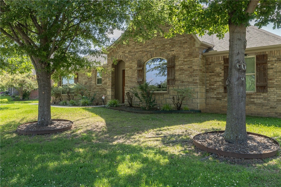 3561 W Providence Drive
