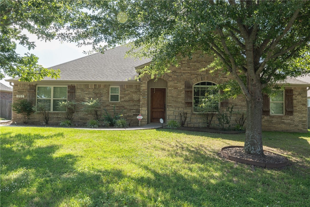 3561 W Providence Drive