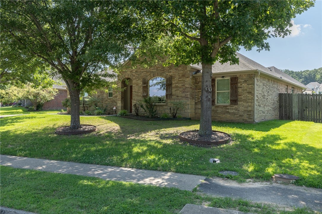 3561 W Providence Drive