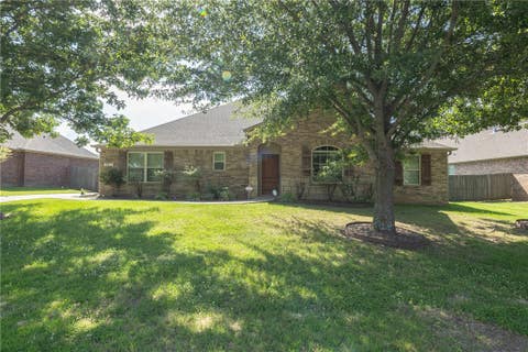 Photo of 3561 W Providence Drive, Fayetteville, AR 72704 (MLS # 1354663)