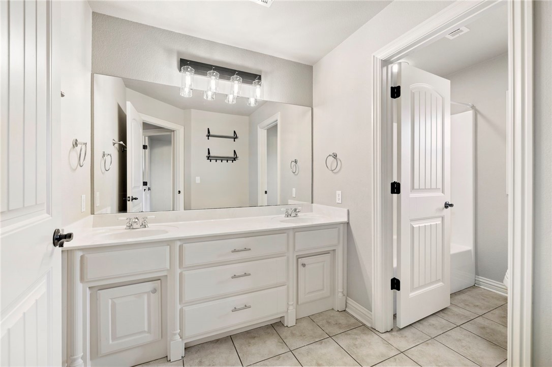 Malory Woods - Residential