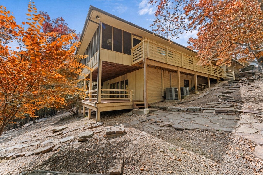 15 Blenheim Lane