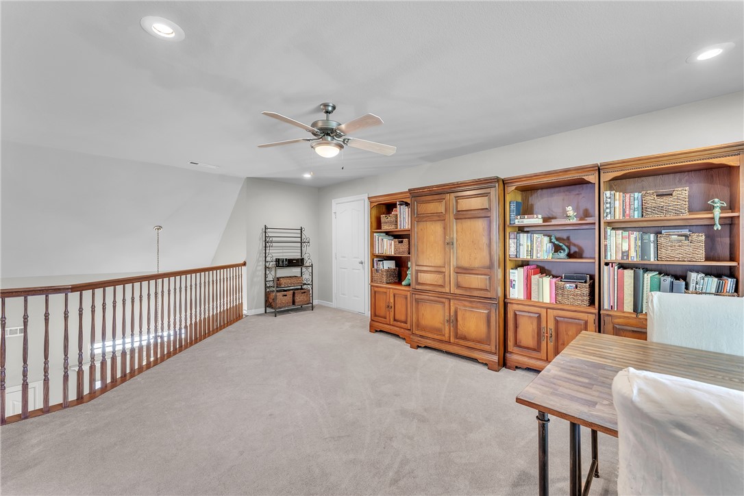 Stoney Creek Place Sub Rogers - Residential