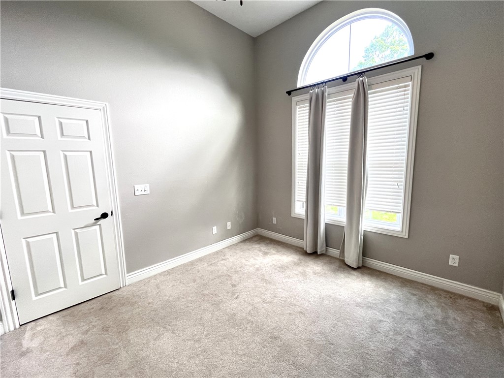 Ridgecrest Meadows Ph 4 Rogers - Residential Lease