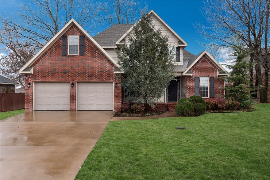 Gorgeous home in excellent location! Home features an amazing layout and beautiful features including hardwood floors throughout, crown molding, vaulted ceilings, and more! Foyer entry welcomes you into the home. Formal dining room off entry. Spacious living room with fireplace is open to the kitchen, perfect for entertaining guests. Kitchen has granite tops, counter seating, breakfast nook, and lots of cabinet space. Large bonus room can be a home theatre or game room.The backyard is privacy fenced and has mature trees, a patio provides an excellent space for outdoor living. Master suite has attached bath and walk-in-closet. Three additional bedrooms provide plenty of space. This home is a MUST SEE