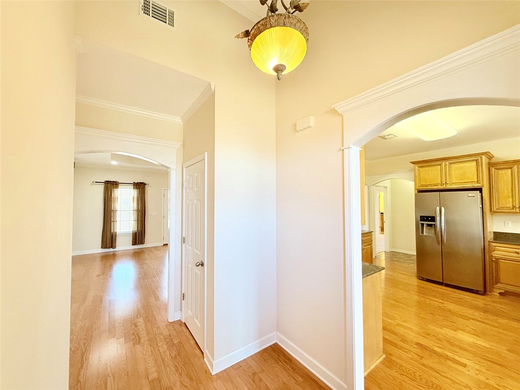 COVE LANDING PHASE VI - Residential