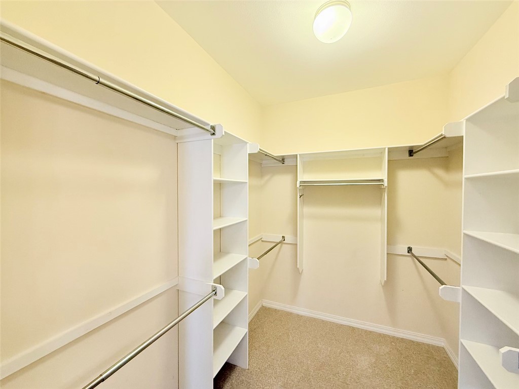 COVE LANDING PHASE VI - Residential