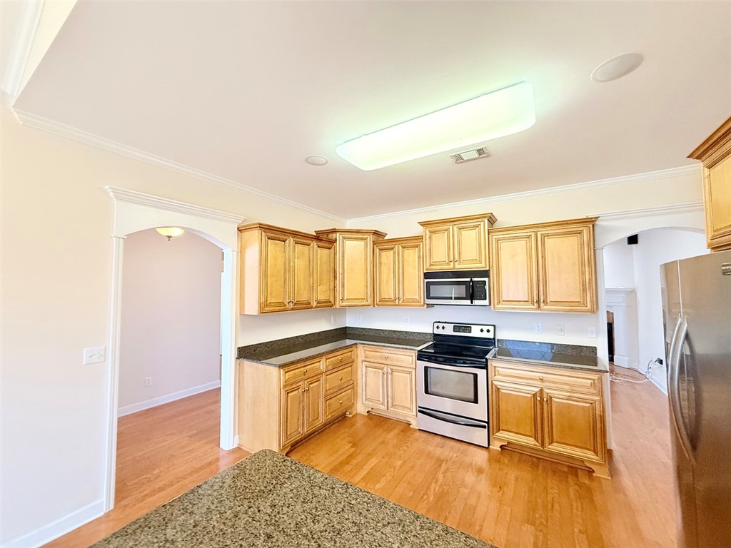 COVE LANDING PHASE VI - Residential