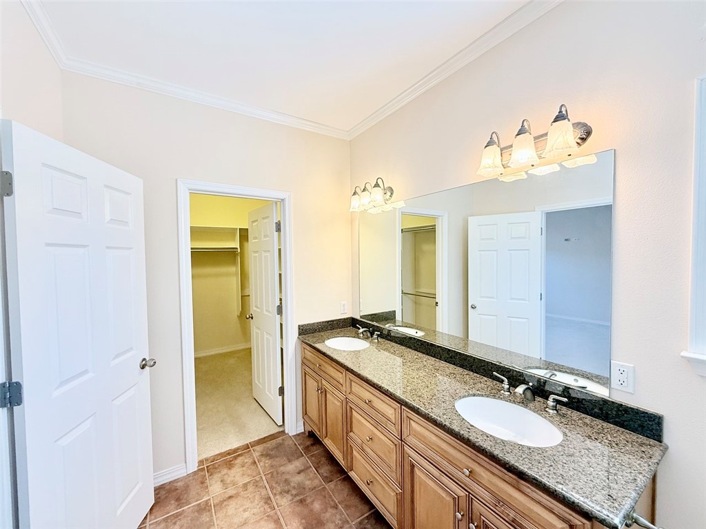 COVE LANDING PHASE VI - Residential