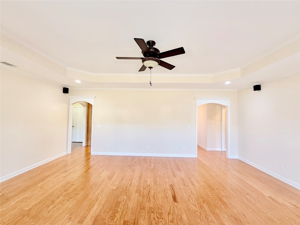 COVE LANDING PHASE VI - Residential