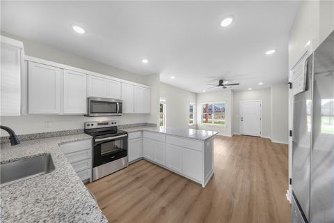 Photo of 601 Cosmos Street, Centerton, AR 72719 (MLS # 1325626)