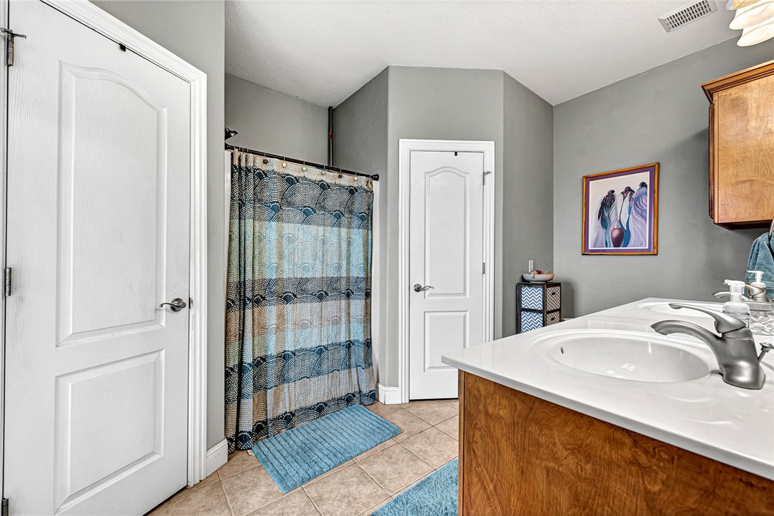 Bellview Residence Add Ph 2 Rogers - Residential