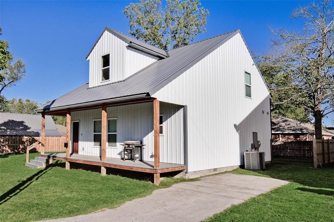 108 W Thurman Street