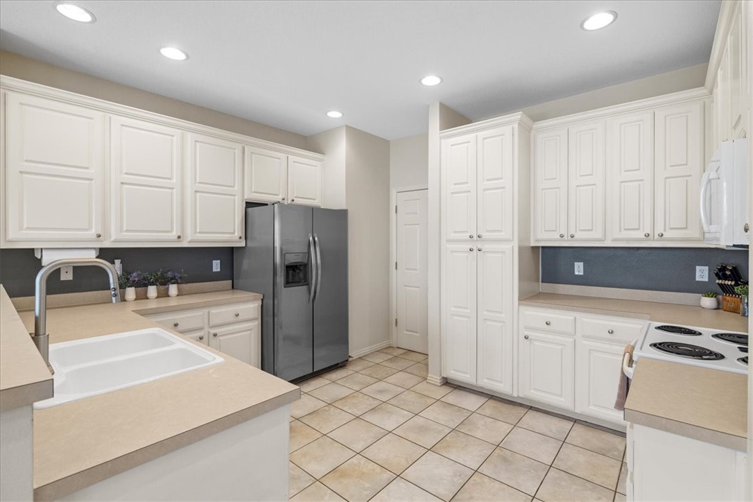 Forest Hills Sub Bvv - Residential