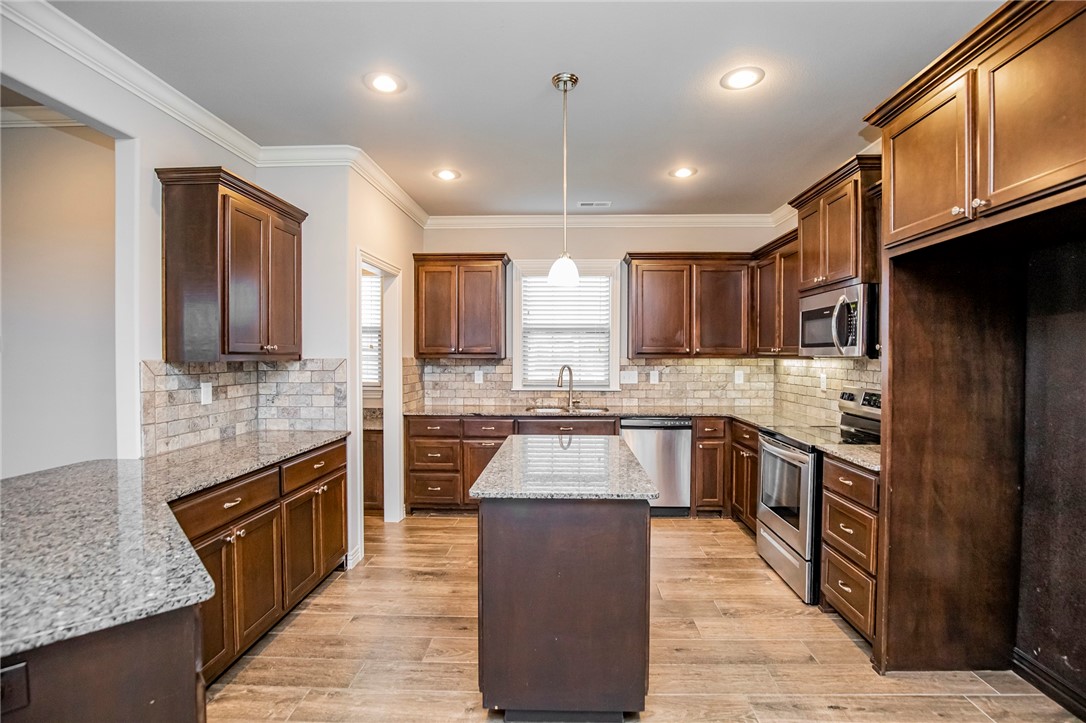 Summit Meadows Ph Iii Pea Ridge - Residential Lease