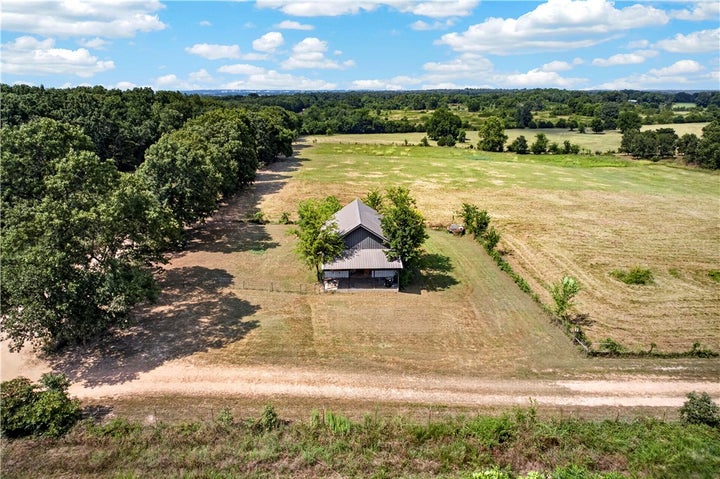 Photo 1 of 13 — 10916 Jaybird Road, Gravette, AR 72736