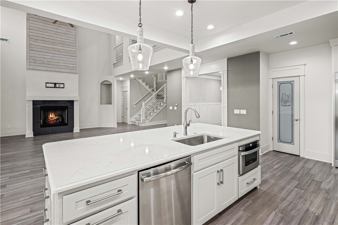 Oak Tree - Residential