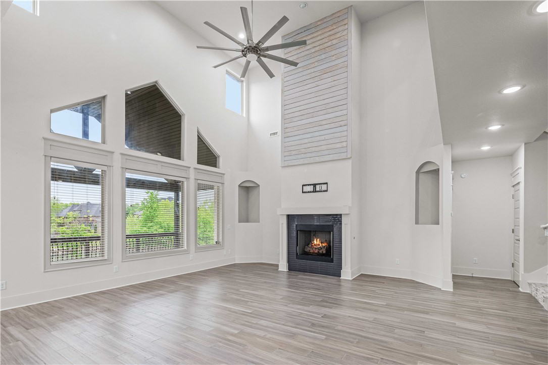 Oak Tree - Residential