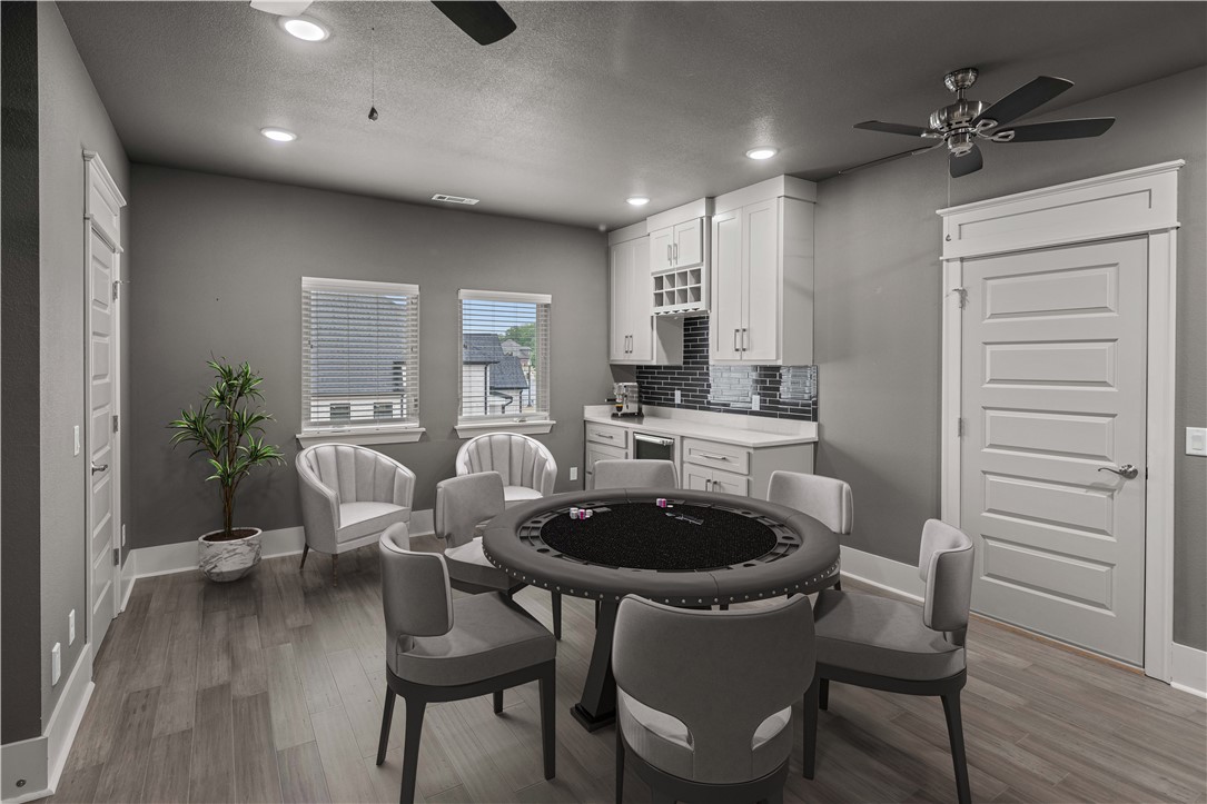 Oak Tree - Residential